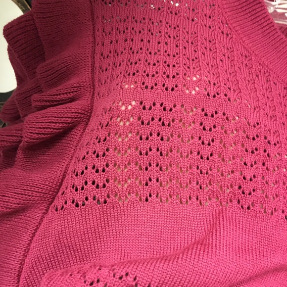 NEW CROP SWEATER TOP OVERSIZED RUFFLE Sleeves  Raspberry SZ M - Picture 4 of 11